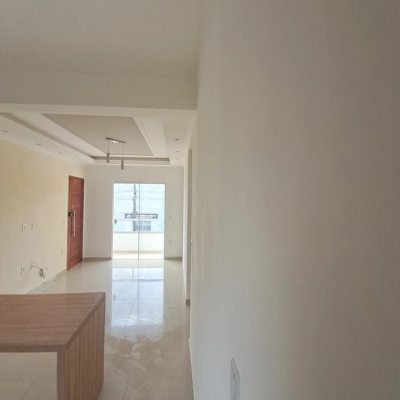 Apartamentos com 48m², 2 quartos, 1 garagem, no bairro Aririu em Palhoça