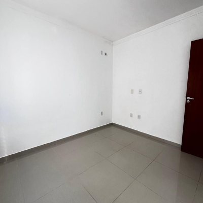 Apartamentos com 48m², 2 quartos, 1 garagem, no bairro Aririu em Palhoça