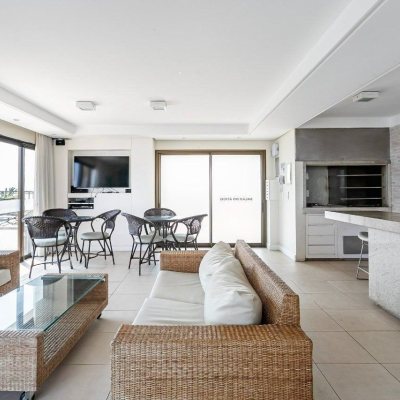 Apartamentos com 69m², 2 quartos, 1 suíte, 1 garagem, no bairro Centro em Florianópolis