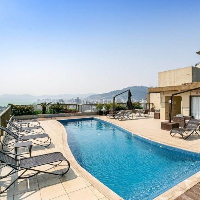 Apartamentos com 69m², 2 quartos, 1 suíte, 1 garagem, no bairro Centro em Florianópolis