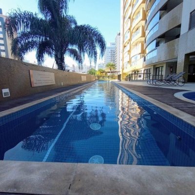 Apartamentos com 69m², 2 quartos, 1 suíte, 1 garagem, no bairro Centro em Florianópolis