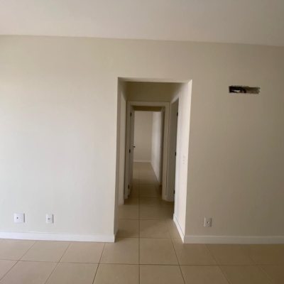 Apartamentos com 69m², 2 quartos, 1 suíte, 1 garagem, no bairro Centro em Florianópolis
