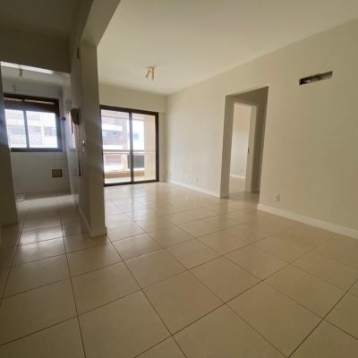 Apartamentos com 69m², 2 quartos, 1 suíte, 1 garagem, no bairro Centro em Florianópolis