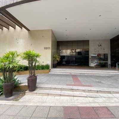 Apartamentos com 69m², 2 quartos, 1 suíte, 1 garagem, no bairro Centro em Florianópolis