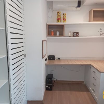 Casa Residencial com 232m², 2 quartos (sendo 1 suíte), 7 garagens, no bairro Lagoa de Conceição em Florianópolis