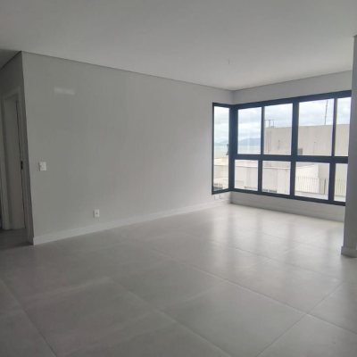 Apartamentos com 86m², 3 quartos (sendo 2 suítes), 2 garagens, no bairro Coqueiros em Florianópolis