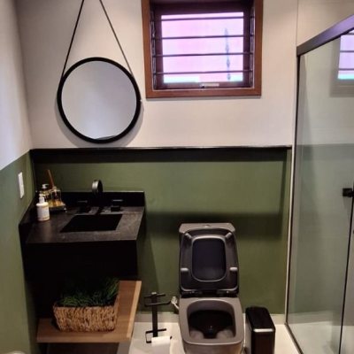 Casa Residencial com 310m², 4 quartos, 1 suíte, 4 garagens, no bairro Campeche em Florianópolis