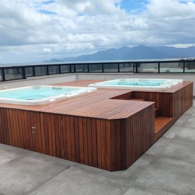 Apartamentos com 99m², 3 quartos, 1 suíte, 2 garagens, no bairro Coqueiros em Florianópolis