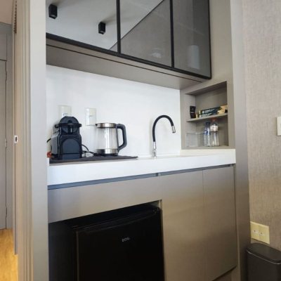 Sala com 42m², 2 garagens, no bairro Itacorubi em Florianópolis