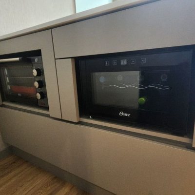 Sala com 42m², 2 garagens, no bairro Itacorubi em Florianópolis