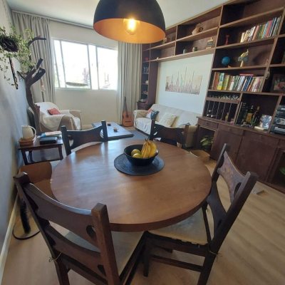Apartamentos com 73m², 2 quartos, 1 garagem, no bairro Trindade em Florianópolis