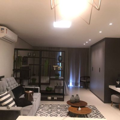 Apartamentos com 61m², 1 quarto, 1 garagem, no bairro Centro em Florianópolis