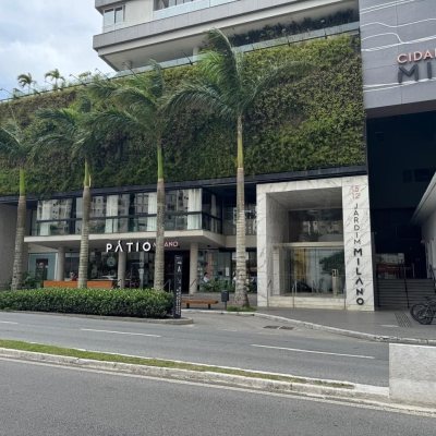 Apartamentos com 61m², 1 quarto, 1 garagem, no bairro Centro em Florianópolis