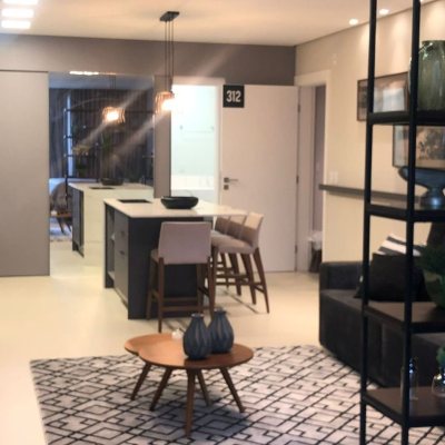 Apartamentos com 61m², 1 quarto, 1 garagem, no bairro Centro em Florianópolis
