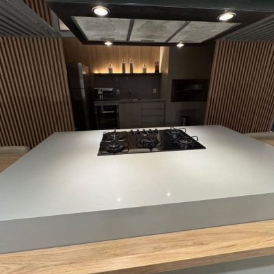 Apartamentos com 61m², 1 quarto, 1 garagem, no bairro Centro em Florianópolis