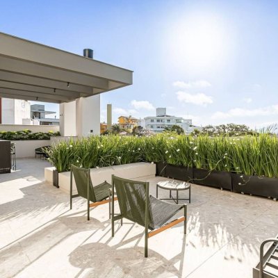 Apartamentos com 33m², 1 quarto, 2 garagens, no bairro Canasvieiras em Florianópolis