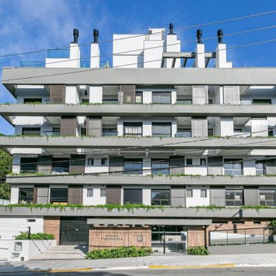 Apartamentos com 33m², 1 quarto, 2 garagens, no bairro Canasvieiras em Florianópolis