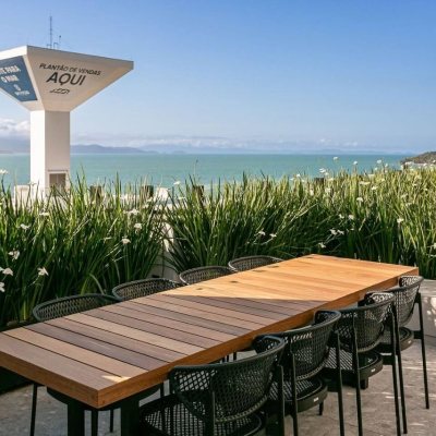 Apartamentos com 33m², 1 quarto, 2 garagens, no bairro Canasvieiras em Florianópolis