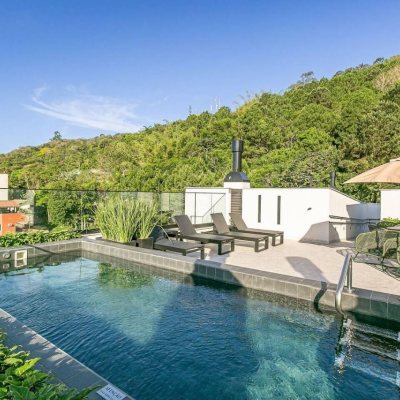 Apartamentos com 33m², 1 quarto, 2 garagens, no bairro Canasvieiras em Florianópolis