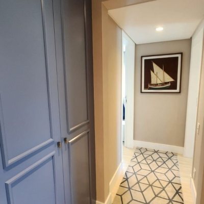 Apartamentos com 170m², 3 quartos, 3 suítes, 2 garagens, no bairro Agronômica em Florianópolis