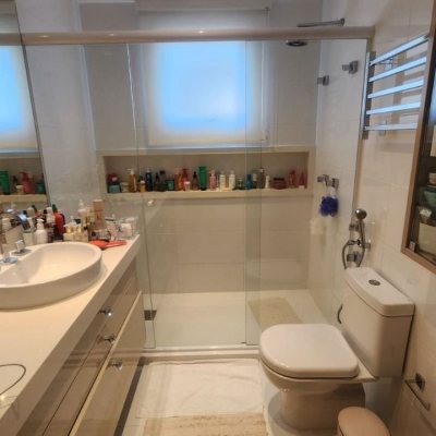 Apartamentos com 170m², 3 quartos, 3 suítes, 2 garagens, no bairro Agronômica em Florianópolis