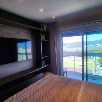 Apartamentos com 170m², 3 quartos, 3 suítes, 2 garagens, no bairro Agronômica em Florianópolis