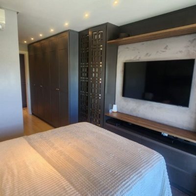 Apartamentos com 170m², 3 quartos, 3 suítes, 2 garagens, no bairro Agronômica em Florianópolis