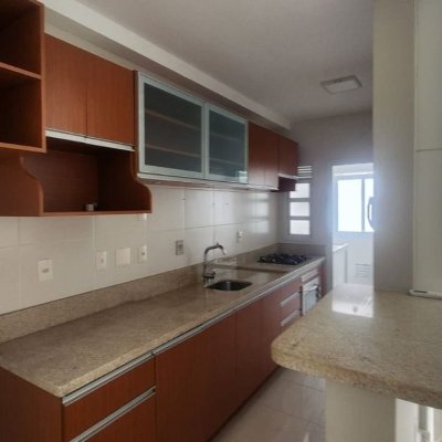 Apartamentos com 79m², 2 quartos, 1 suíte, 1 garagem, no bairro Itacorubi em Florianópolis