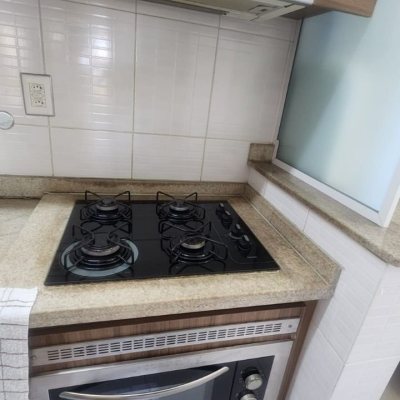 Apartamentos com 77m², 3 quartos, 1 suíte, 2 garagens, no bairro Costeira Do Pirajubaé em Florianópolis