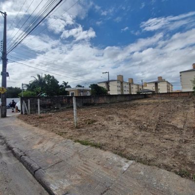 Terreno Comercial/Residencial com 717m², no bairro Barra Do Aririú em Palhoça