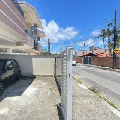 Apartamentos com 45m², 2 quartos, 1 suíte, 1 garagem, no bairro Ingleses do Rio Vermelho em Florianópolis