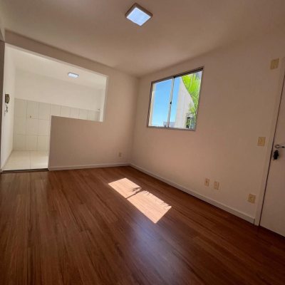 Apartamentos com 54m², 2 quartos, 1 garagem, no bairro Roçado em São José