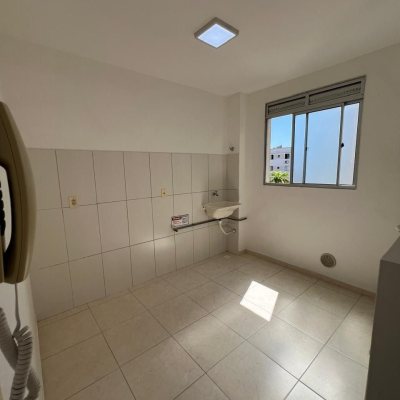 Apartamentos com 54m², 2 quartos, 1 garagem, no bairro Roçado em São José