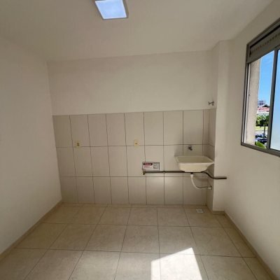 Apartamentos com 54m², 2 quartos, 1 garagem, no bairro Roçado em São José
