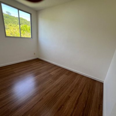 Apartamentos com 54m², 2 quartos, 1 garagem, no bairro Roçado em São José