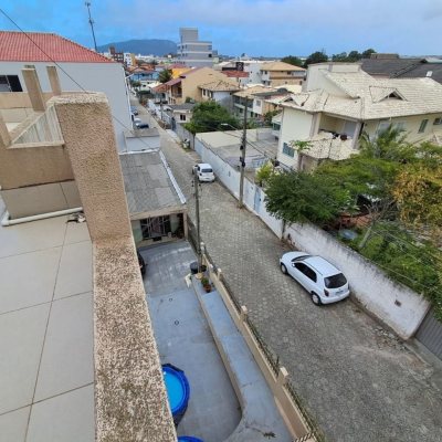 Predio com 662m², 5 garagens, no bairro Ingleses em Florianópolis
