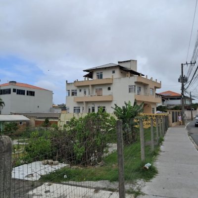 Predio com 662m², 5 garagens, no bairro Ingleses em Florianópolis
