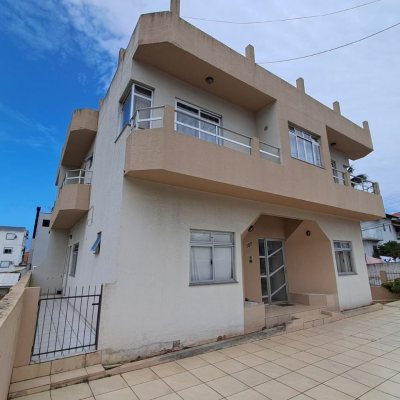 Predio com 662m², 5 garagens, no bairro Ingleses em Florianópolis