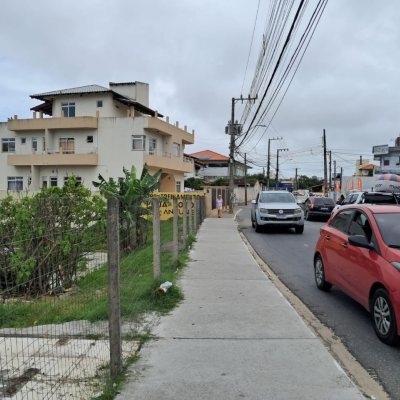 Predio com 662m², 5 garagens, no bairro Ingleses em Florianópolis