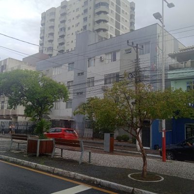 Apartamentos com 67m², 2 quartos, 1 garagem, no bairro Kobrasol em São José