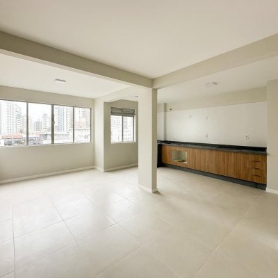 Apartamentos com 67m², 2 quartos, 1 garagem, no bairro Kobrasol em São José