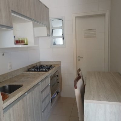 Cobertura com 122m², 2 quartos, 1 suíte, 1 garagem, no bairro Canasvieiras em Florianópolis