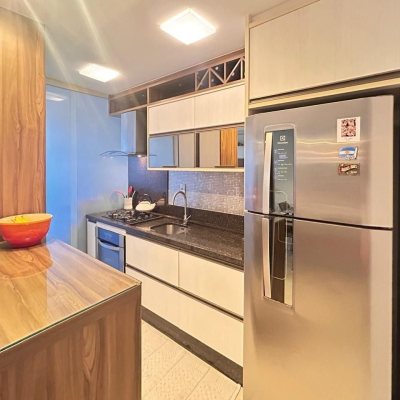 Apartamentos com 57m², 2 quartos, 1 garagem, no bairro Barreiros em São José