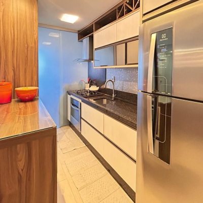 Apartamentos com 57m², 2 quartos, 1 garagem, no bairro Barreiros em São José