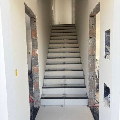 Sobrado Residencial com 63m², 2 quartos, 1 suíte, 1 garagem, no bairro Nova Palhoça em Palhoça