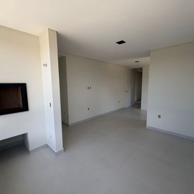 Sobrado Residencial com 63m², 2 quartos (sendo 1 suíte), 1 garagem, no bairro Nova Palhoça em Palhoça