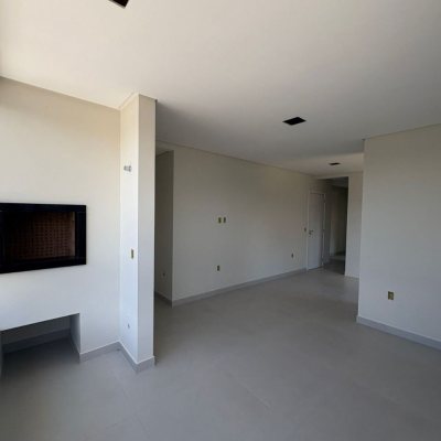 Sobrado Residencial com 63m², 2 quartos (sendo 1 suíte), 1 garagem, no bairro Nova Palhoça em Palhoça