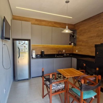 Casa em Condomínio com 228m², 3 quartos, 1 suíte, 2 garagens, no bairro Vargem Grande em Floranópolis