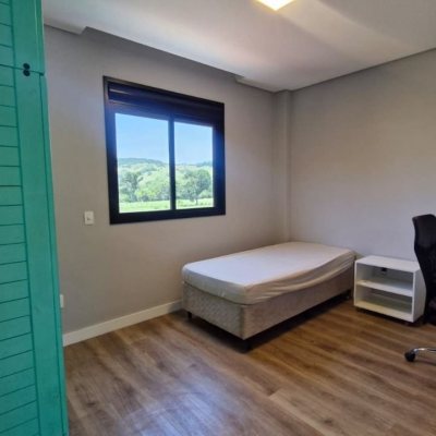 Casa em Condomínio com 228m², 3 quartos, 1 suíte, 2 garagens, no bairro Vargem Grande em Floranópolis