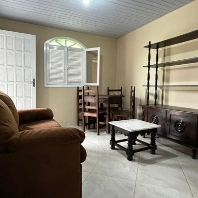 Casa em Condomínio com 36m², 1 quarto, 1 garagem, no bairro Ingleses do Rio Vermelho em Florianópolis